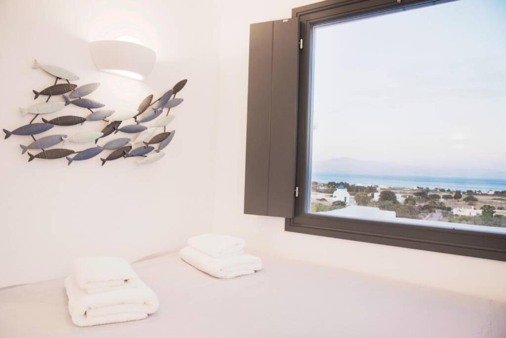 Sunny Studio W.Breathtaking Naxos Views In Isterni Appartement Isterni  Buitenkant foto