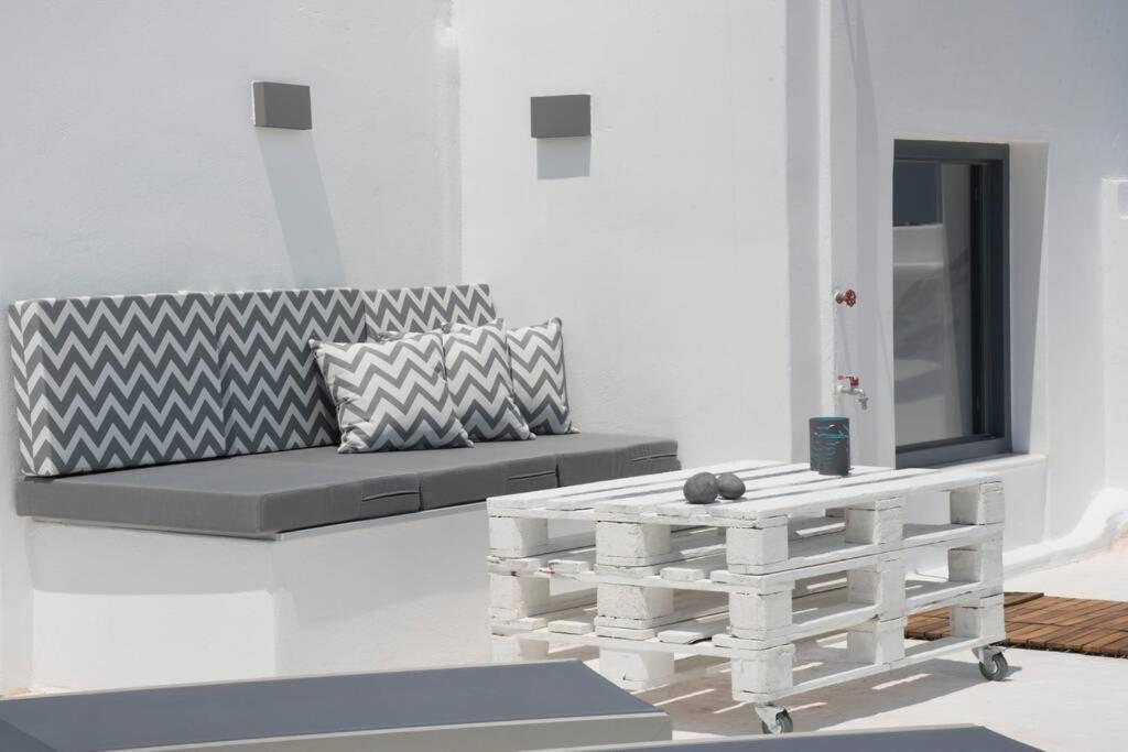 Sunny Studio W.Breathtaking Naxos Views In Isterni Appartement Isterni  Buitenkant foto