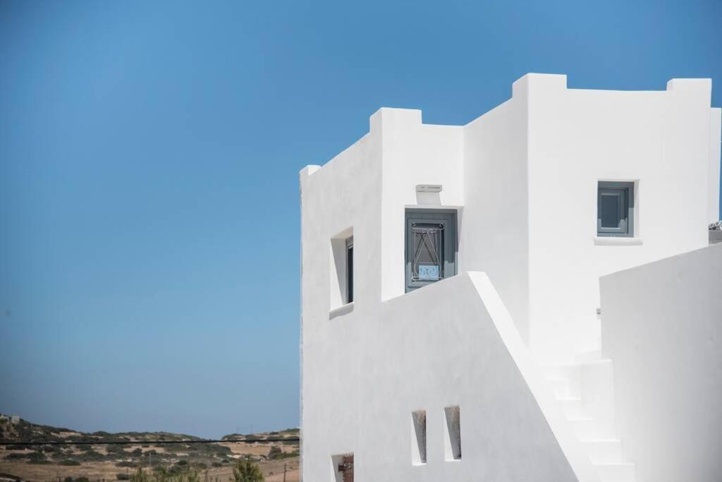 Sunny Studio W.Breathtaking Naxos Views In Isterni Appartement Isterni  Buitenkant foto