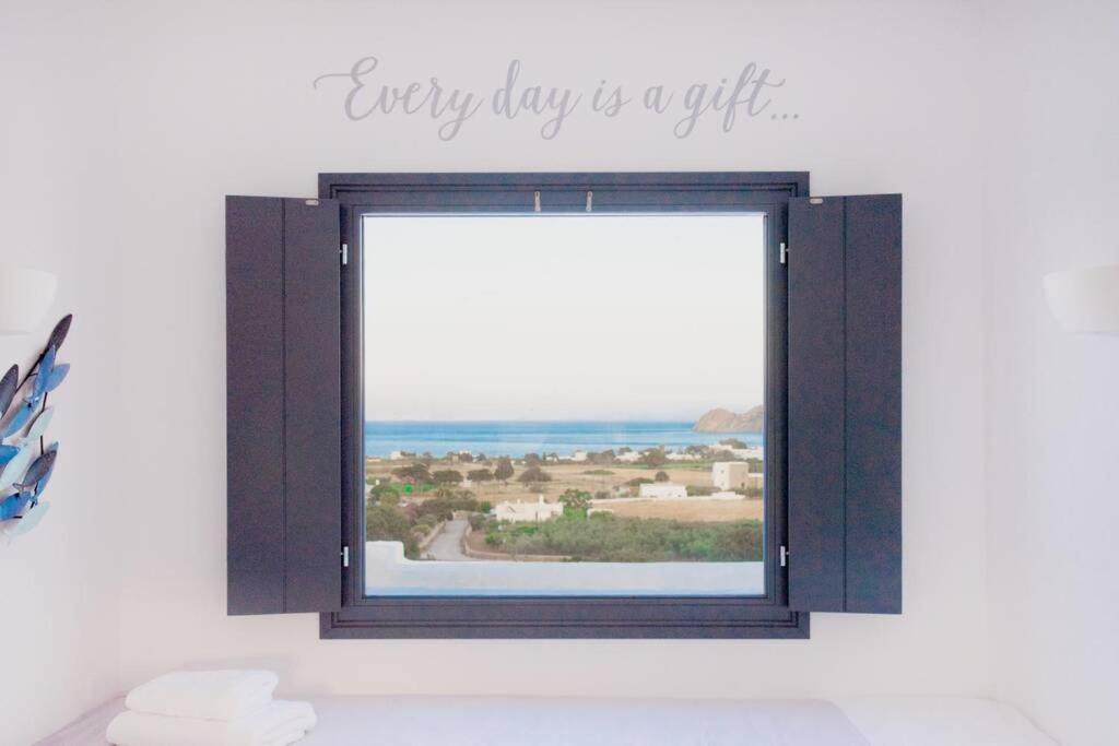 Sunny Studio W.Breathtaking Naxos Views In Isterni Appartement Isterni  Buitenkant foto