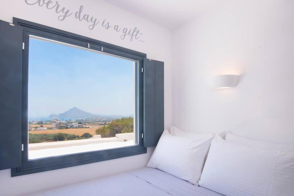 Sunny Studio W.Breathtaking Naxos Views In Isterni Appartement Isterni  Buitenkant foto